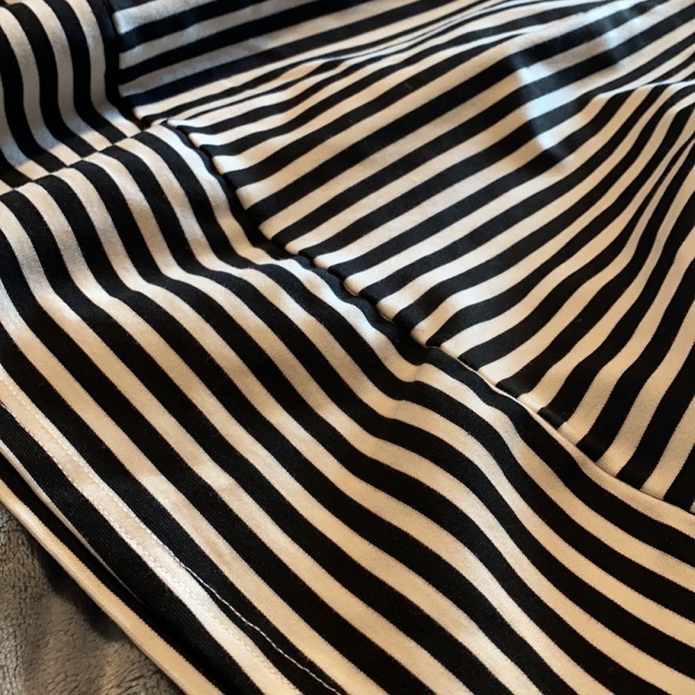 Stripped Dress - Picture 6 of 7